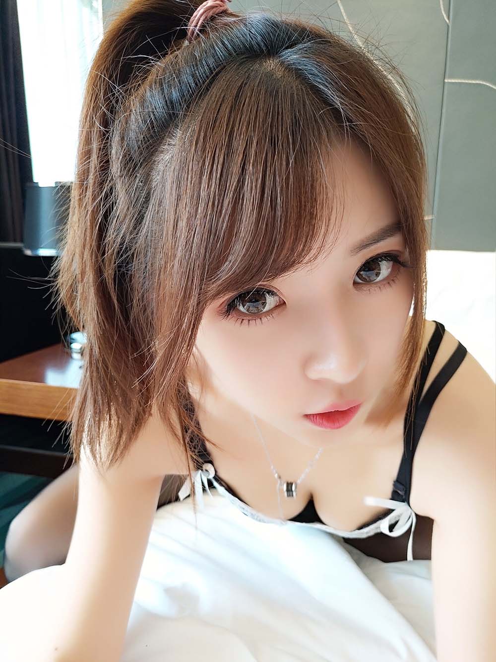 小女巫露娜 – 黑色吊带裙 预览图 - 2