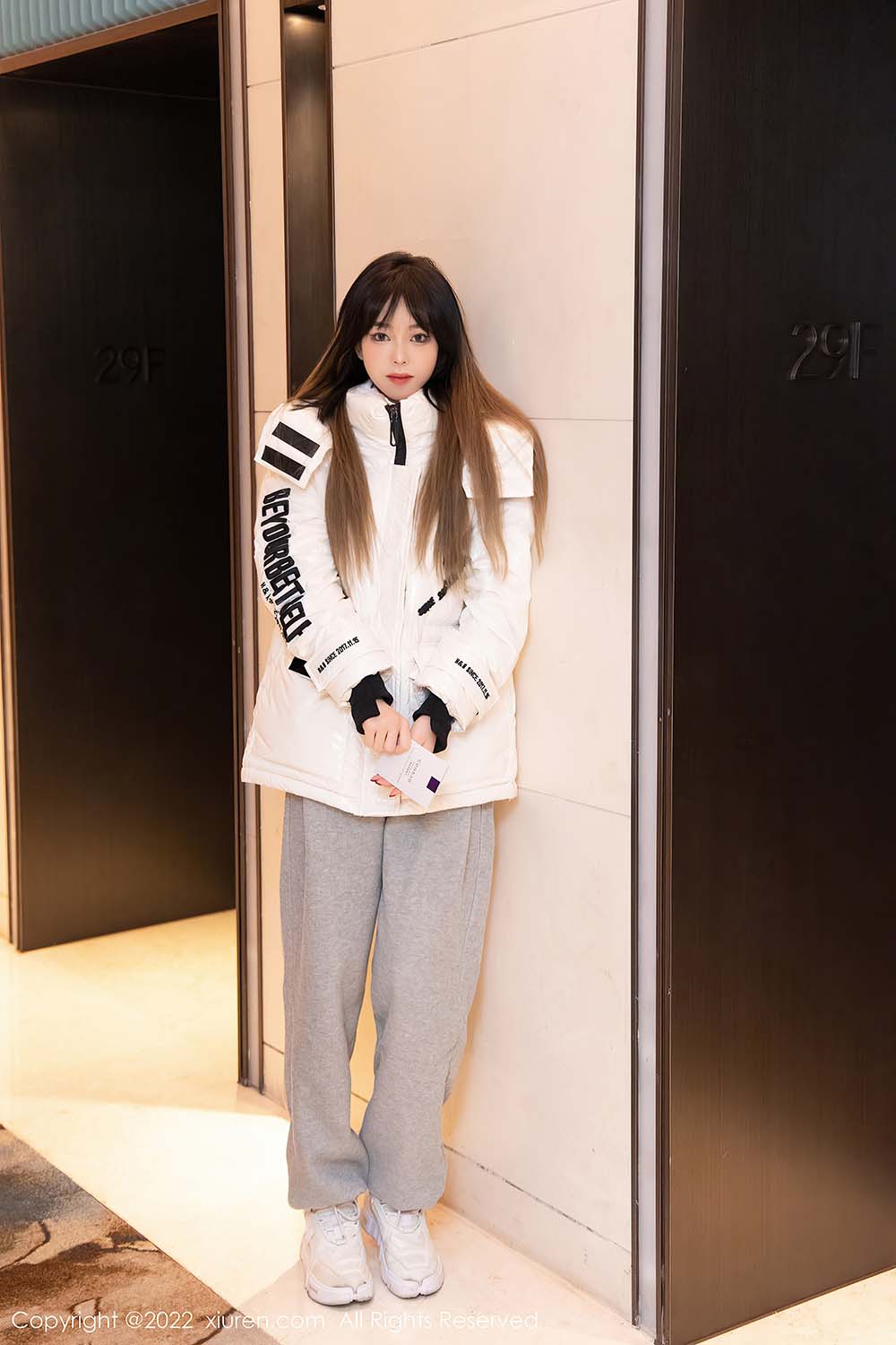 [Xiuren秀人网]2022.01.17 NO.4470 奶瓶. 预览图 - 2