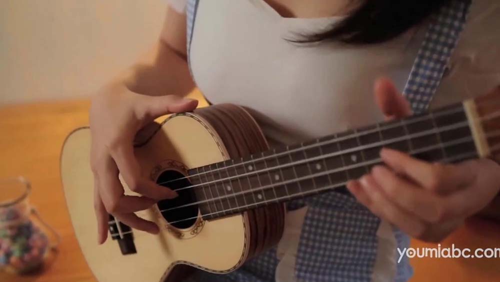 [YouMi尤蜜]视频 2019.09.26 NO.384 女仆喵酱 张茜茹 预览图 - 2