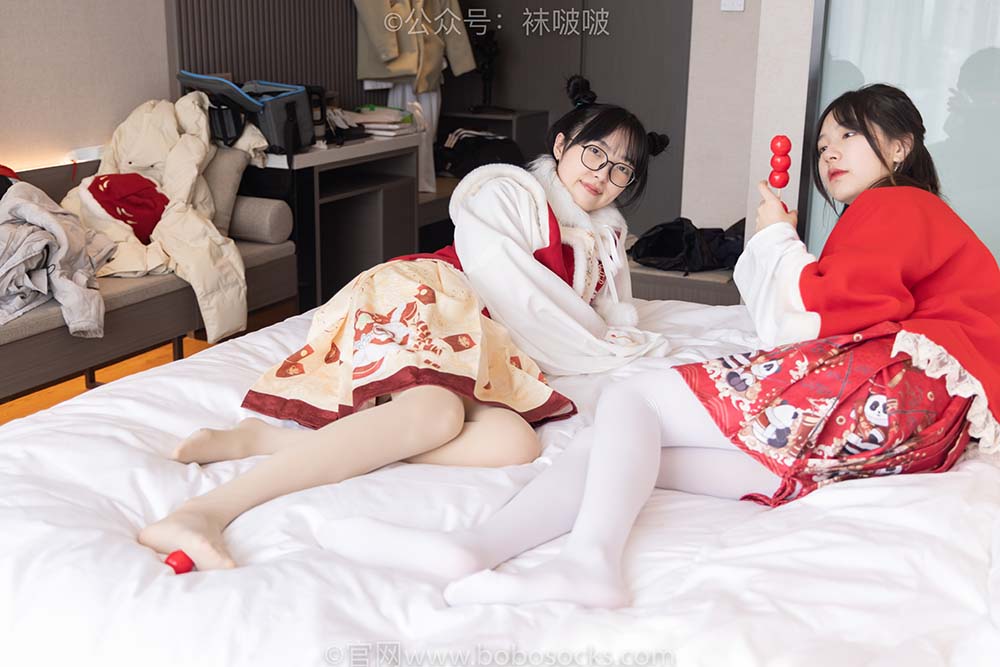 [BoBoSocks袜啵啵]NO.054 小甜豆与稚予-给大家拜年啦 预览图 - 2