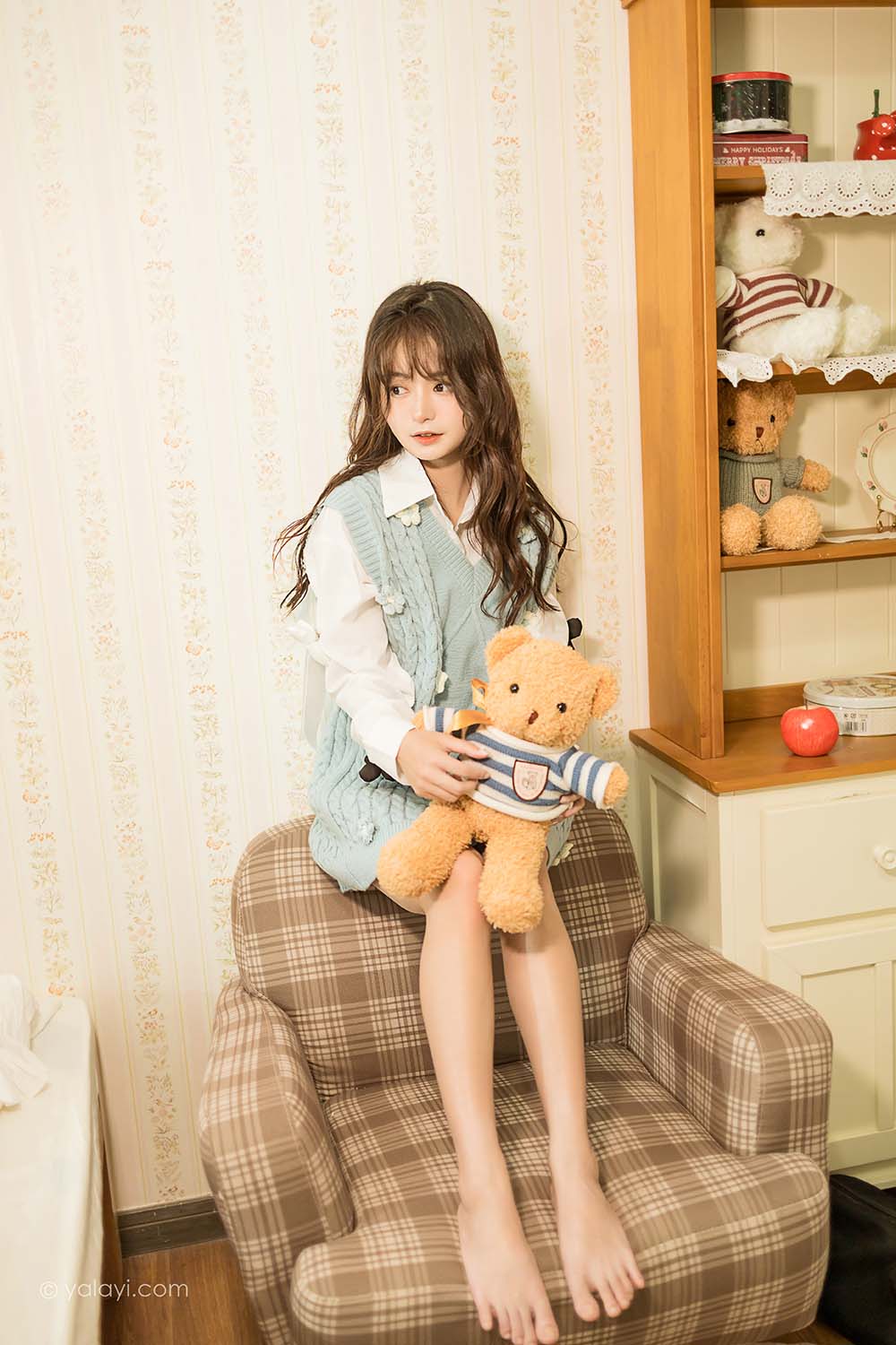 [YALAYI雅拉伊]2022.05.18 NO.933 微微一笑 小亭 预览图 - 2