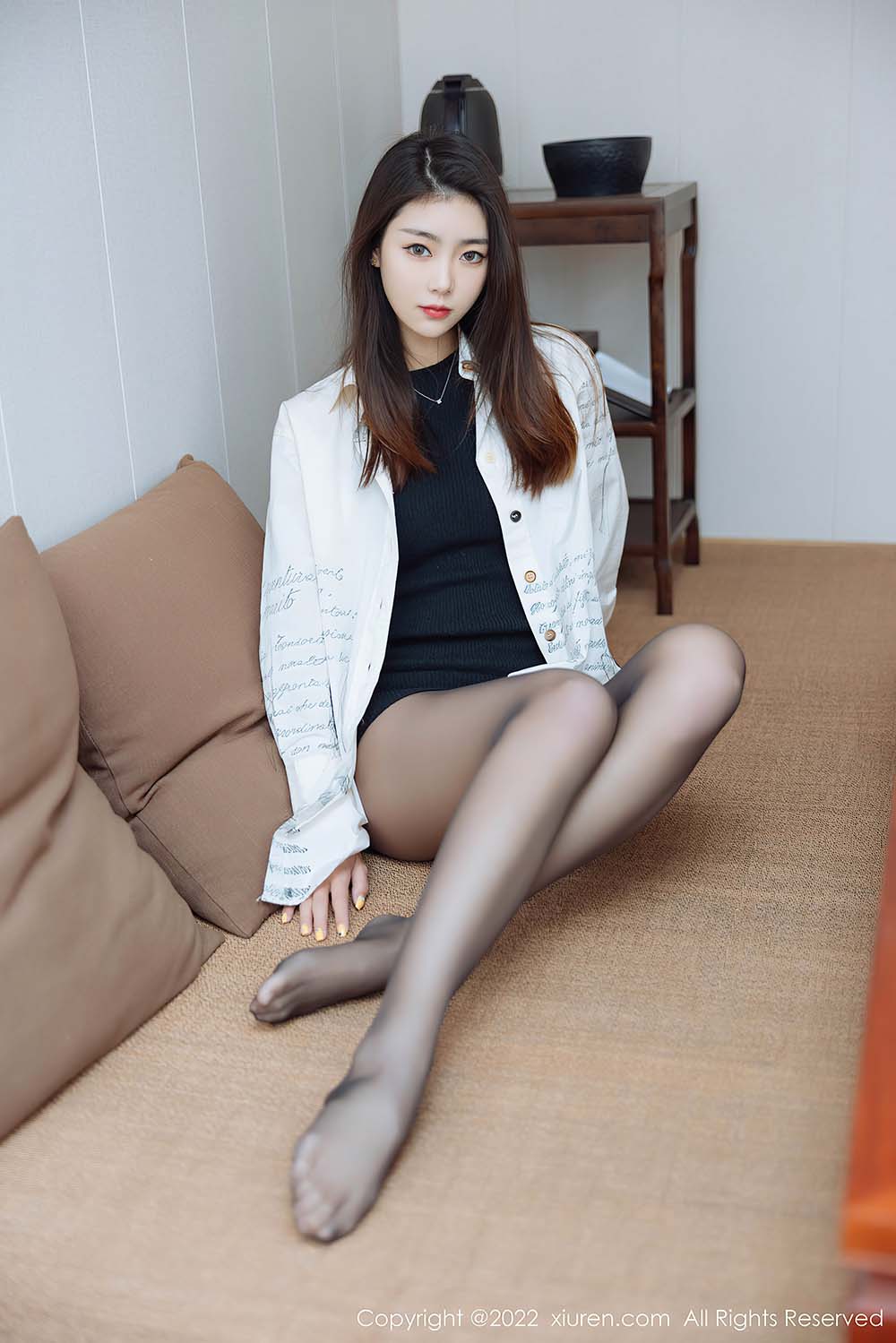 [Xiuren秀人网]2022.04.07 NO.4832 可樂Vicky 预览图 - 5