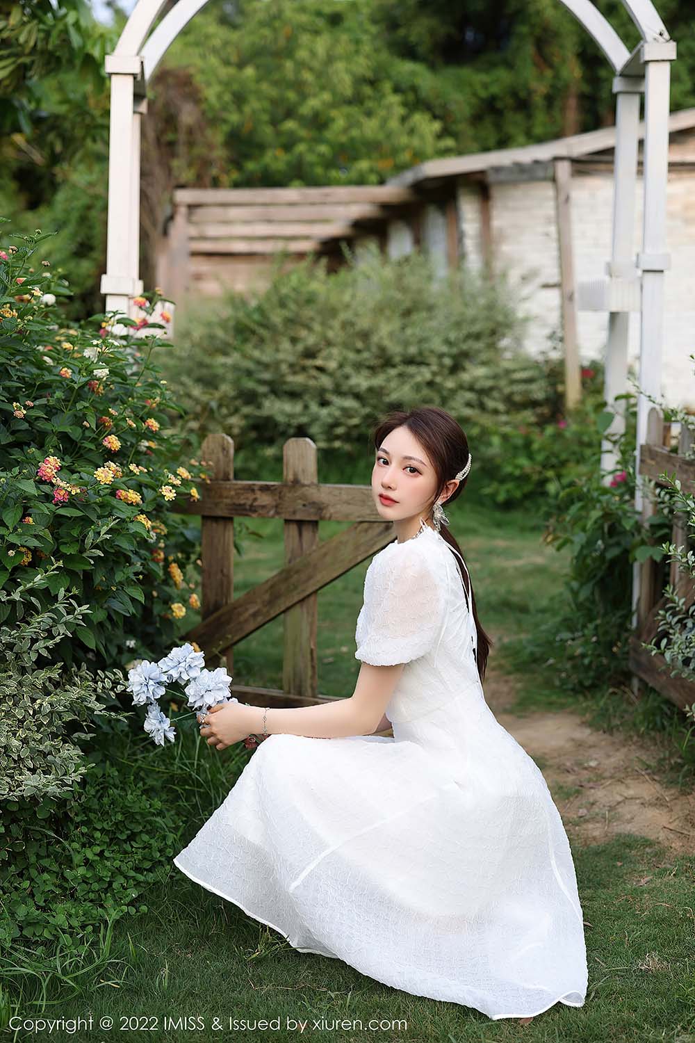 [IMiss爱蜜社]2022.05.17 VOL.682 Lynn刘奕宁