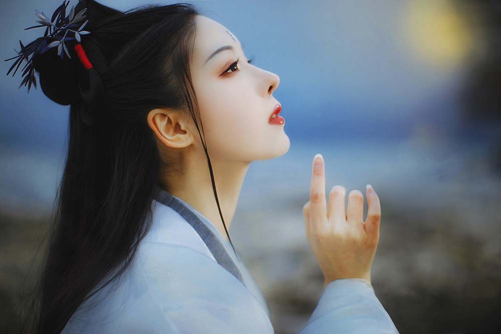 [YITUYU艺图语]2021.10.28 海底月 葵花花花儿 预览图 - 2