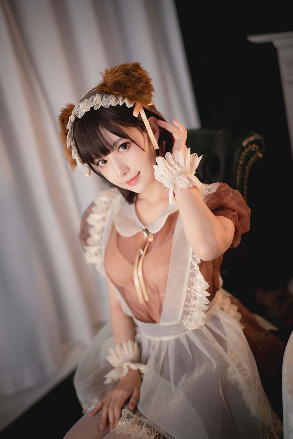 Shika小鹿鹿 – 透明女仆
