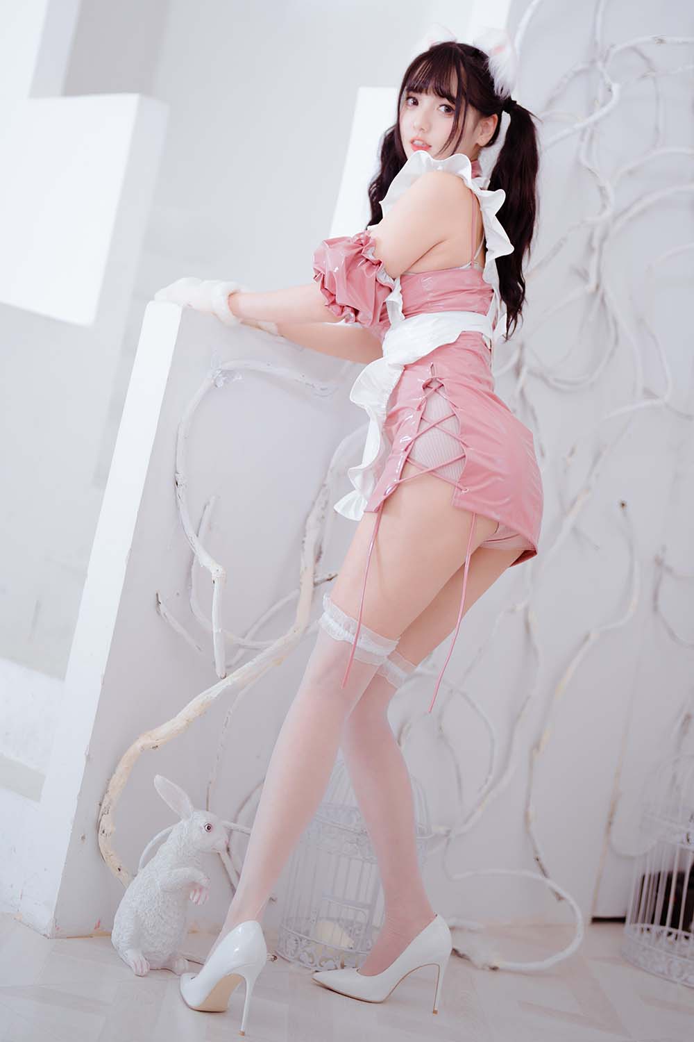 陆卿卿kyokyo – 粉白女仆 预览图 - 2