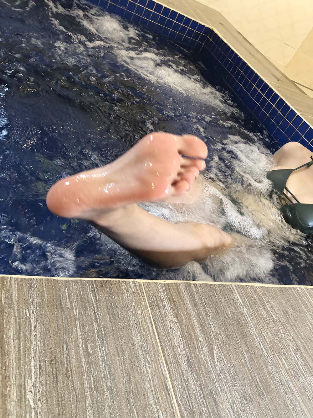 安乔乔儿(Nia乔乔) 泥浆浴 预览图 - 2