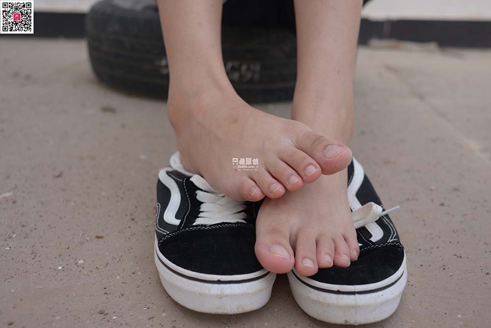 [只糖原创]NO.540 悠悠 嘴角上扬的小窃喜 预览图 - 2