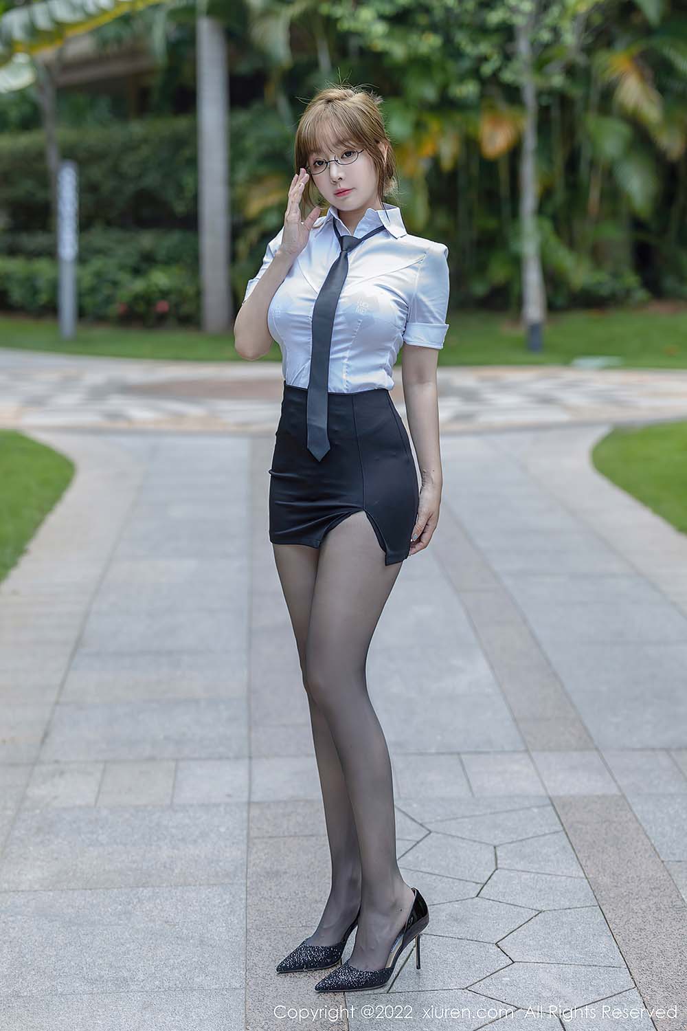 [Xiuren秀人网]2022.08.10 NO.5417 王雨纯 预览图 - 3