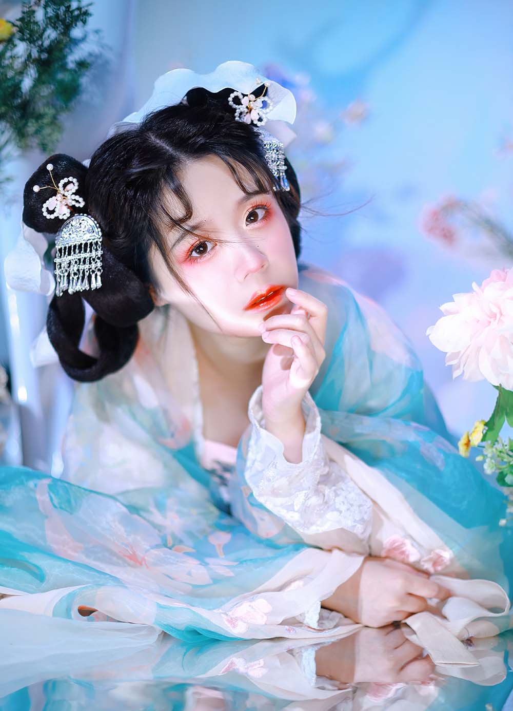 [YITUYU艺图语]2022.03.06 燕脂 Suky喜欢软绵绵毛茸茸的团子 预览图 - 2