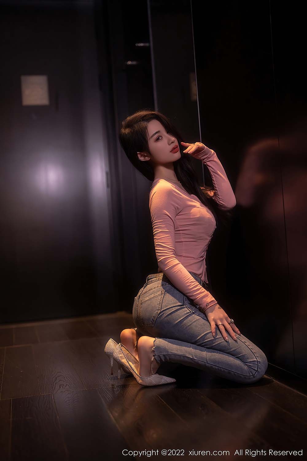 [Xiuren秀人网]2022.08.29 NO.5506 美七Mia 预览图 - 5