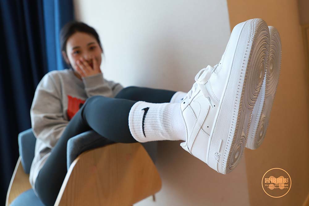 [誉铭传媒]袜足摄影 2022年 NO.006 预览图 - 2