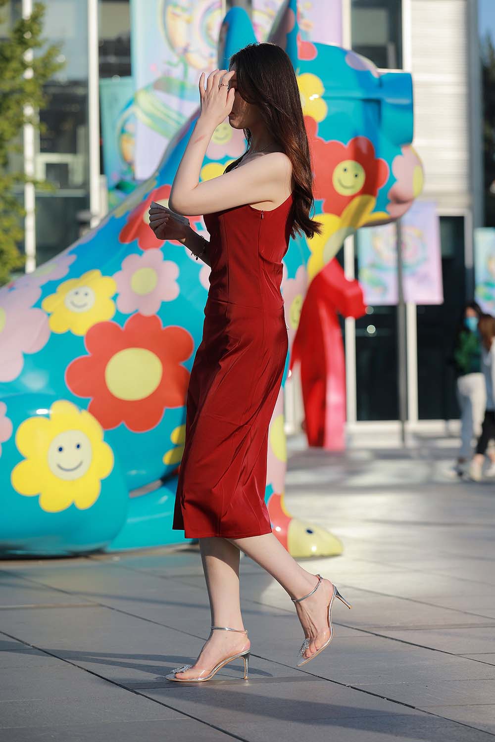 精选街拍作品 NO.0611 四九城嘎子街拍作品 – 长腿高跟美少妇