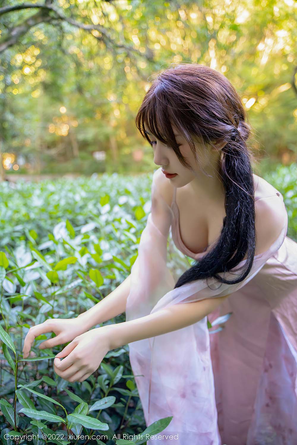 [Xiuren秀人网]2022.10.11 NO.5690 婠婠么 预览图 - 2