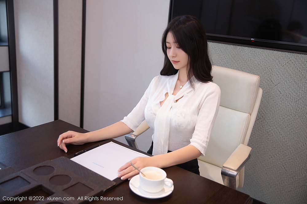 [Xiuren秀人网]2022.10.13 NO.5705 熊小诺 预览图 - 3