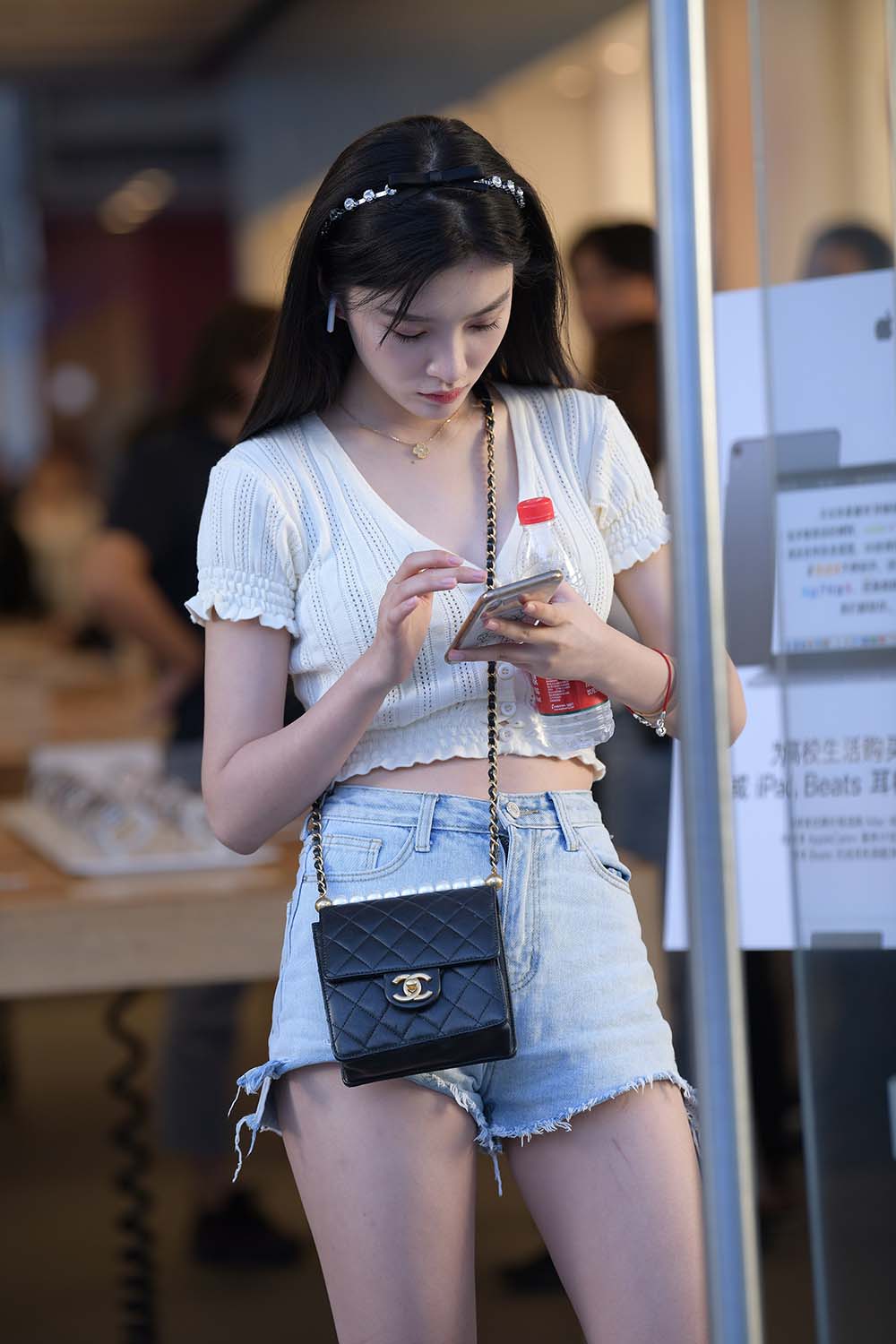 精选街拍作品 NO.0736 魂魂街拍作品 – 清爽洁白的美女 预览图 - 2