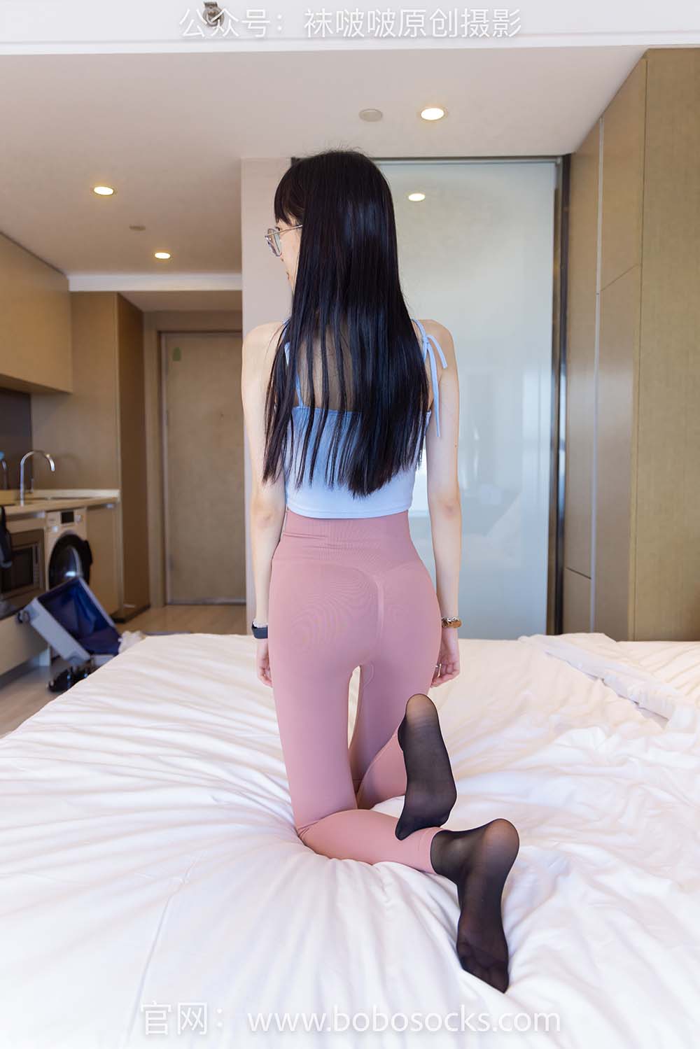[BoBoSocks袜啵啵]NO.140 稚予-高跟鞋、瑜伽裤裤里丝、肉丝、黑丝 预览图 - 2