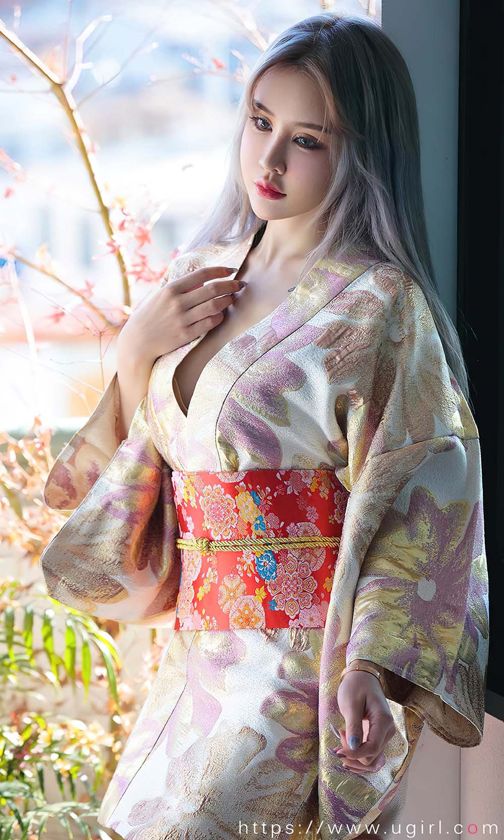 [爱尤物]2022 NO.2440 青树 枫最红时 预览图 - 5