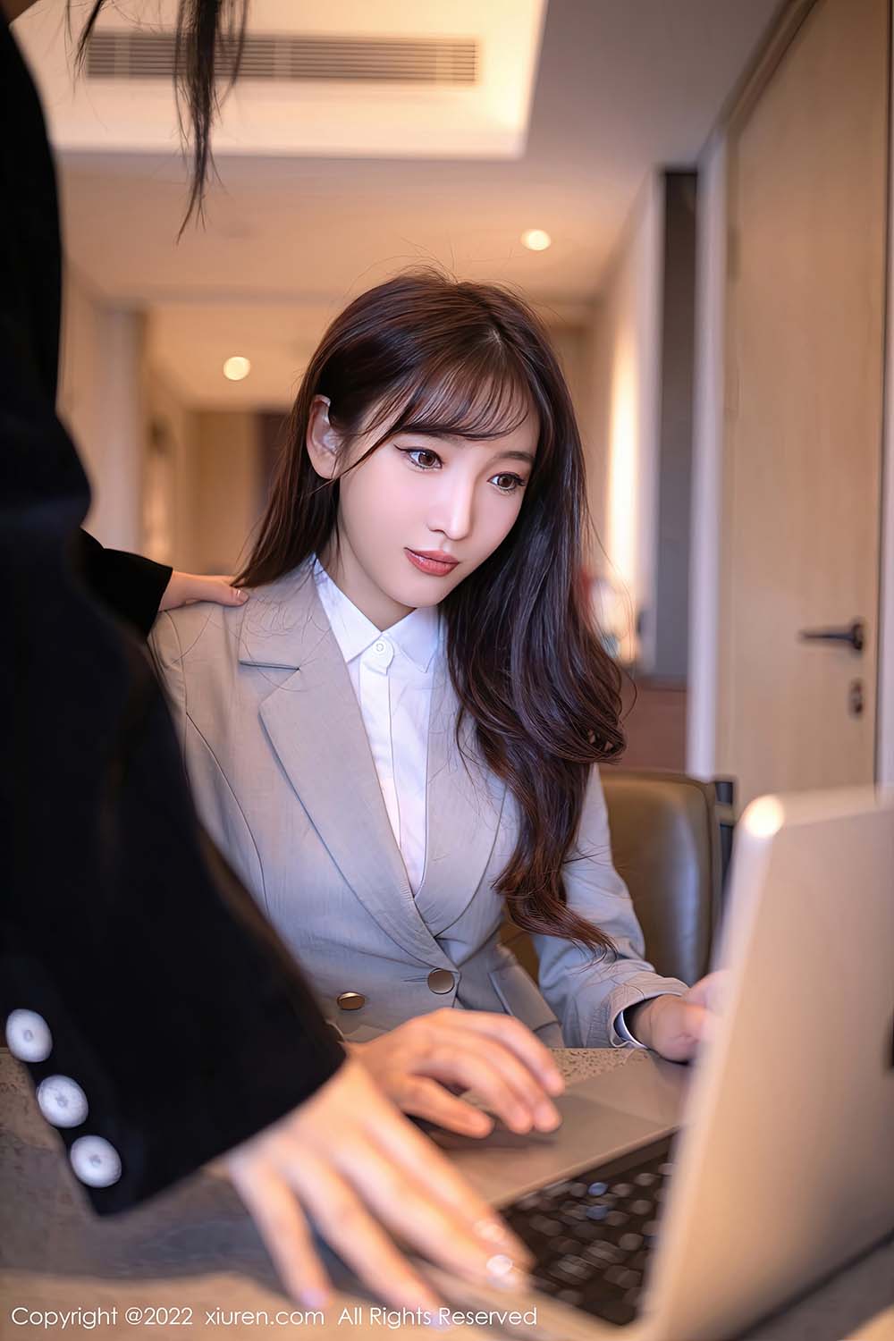 [Xiuren秀人网]2022.11.10 NO.5840 陆萱萱 预览图 - 5