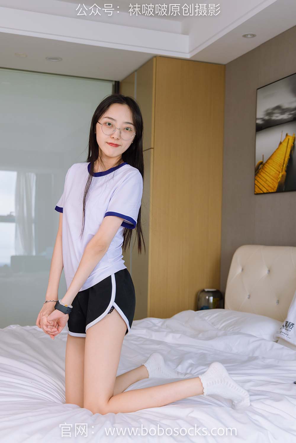 [BoBoSocks袜啵啵]NO.147 稚予-空军一号板鞋、白棉袜、体操服 预览图 - 2