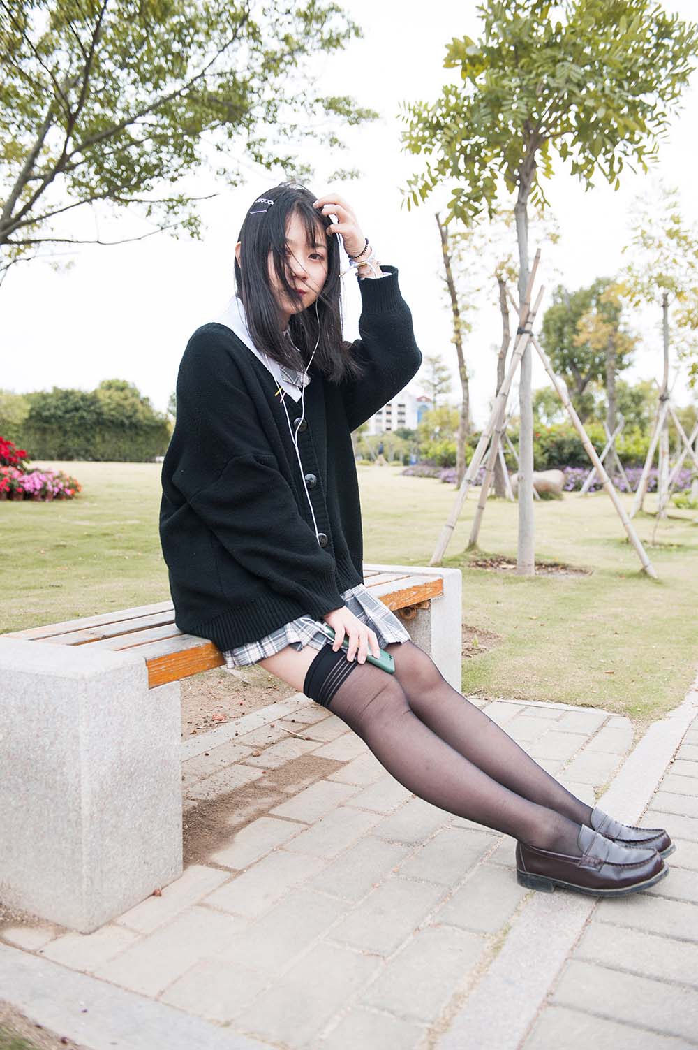 精选街拍作品 NO.0852 程生街拍作品 – 表妹来我家玩