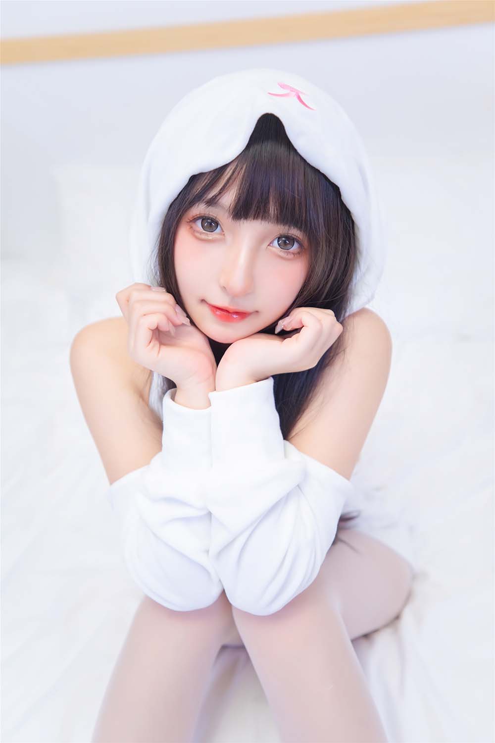 神楽板真冬 – 白猫咪 预览图 - 2
