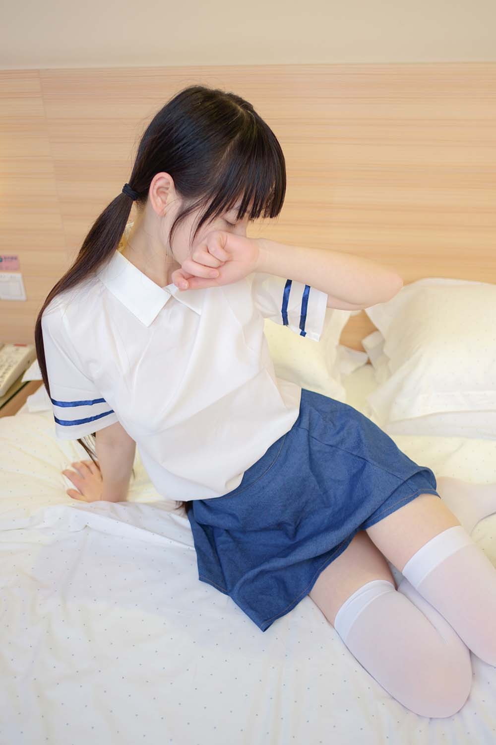 西尔酱 – 白丝 预览图 - 2
