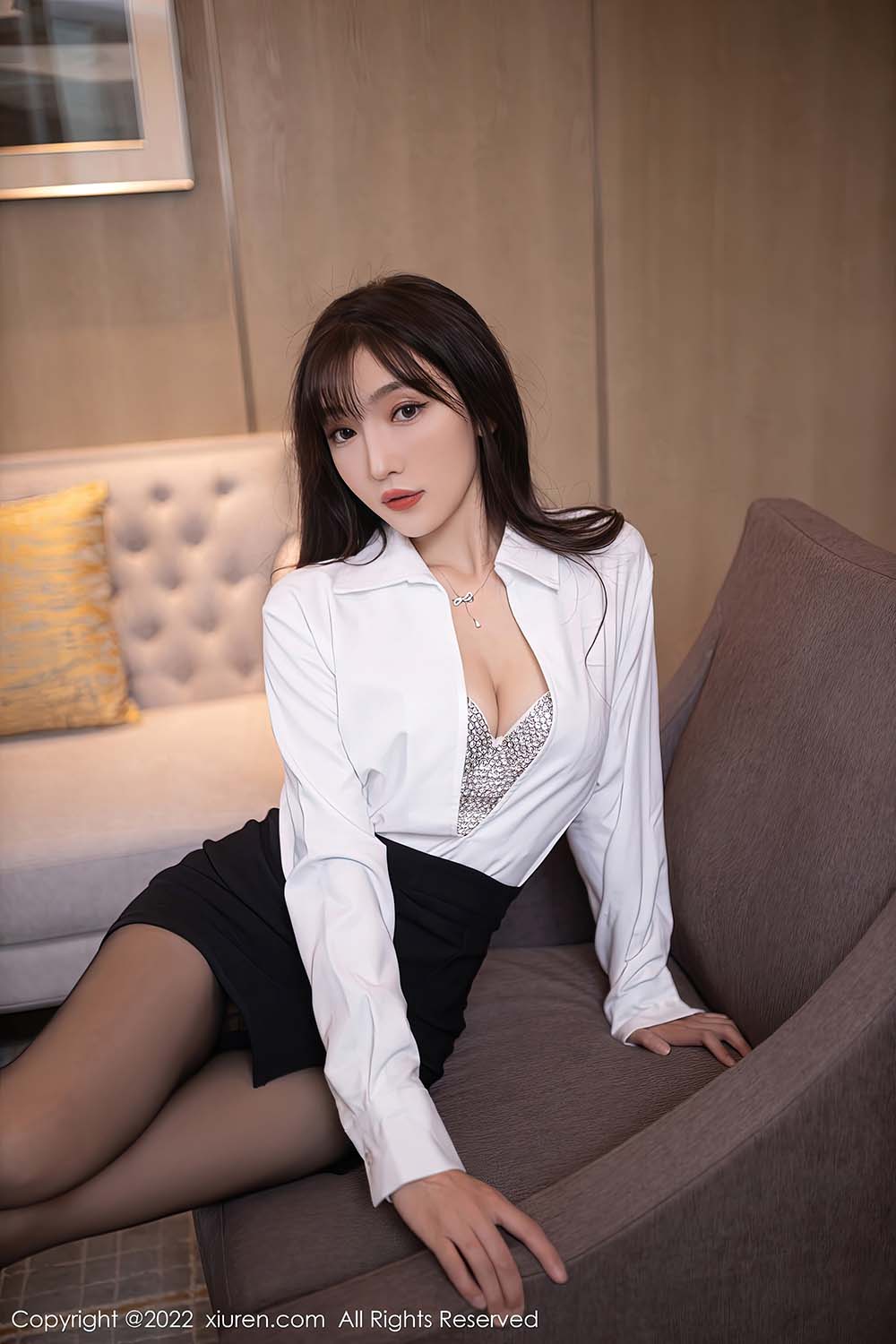 [Xiuren秀人网]2022.12.01 NO.5940 陆萱萱 预览图 - 3