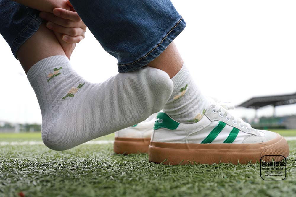 [誉铭传媒]袜足摄影 2022年《2022微信群第12套》 预览图 - 2