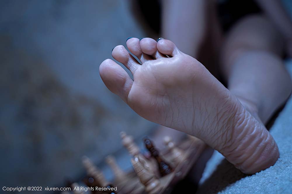 [Xiuren秀人网]2022.12.13 NO.5988 雅雯 预览图 - 4