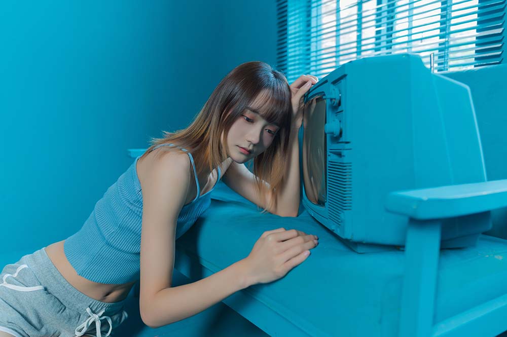 [YITUYU艺图语]2022.06.08 抑郁的蓝房间 兔子Zzz不吃胡萝卜