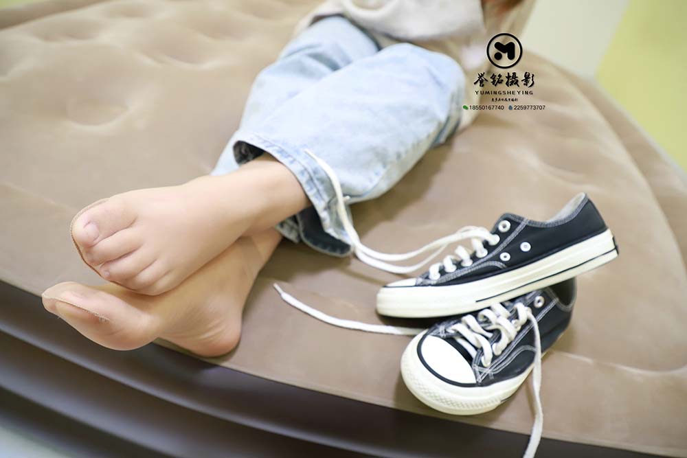 [誉铭传媒]袜足摄影 2020年 NO.009 预览图 - 2