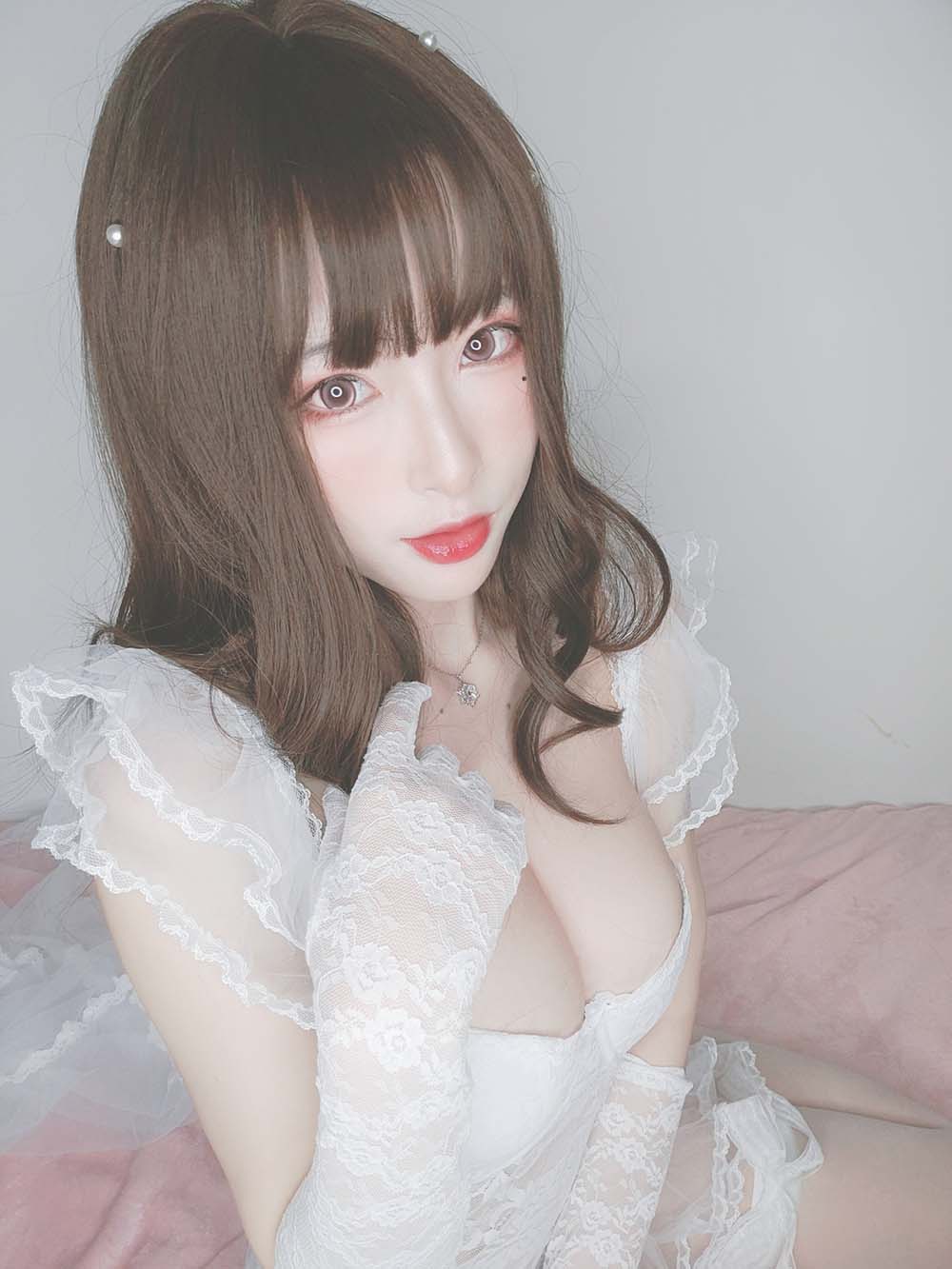 清水由乃 – 花嫁自拍
