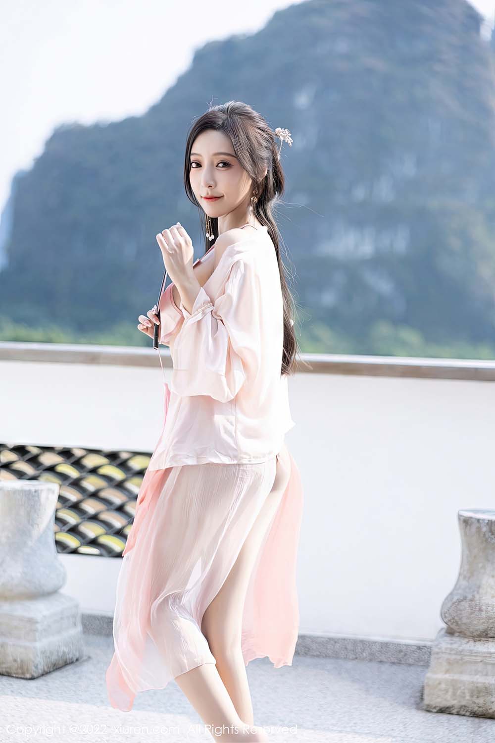 [Xiuren秀人网]2022.12.23 NO.6040 王馨瑶yanni 预览图 - 4