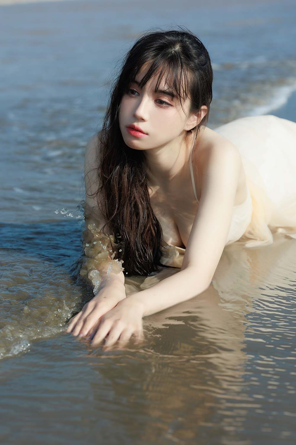 [YITUYU艺图语]2022.06.23 听海 贰加六 预览图 - 2