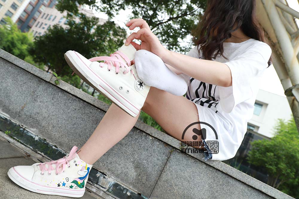 [誉铭传媒]袜足摄影 2020年 NO.034 预览图 - 2