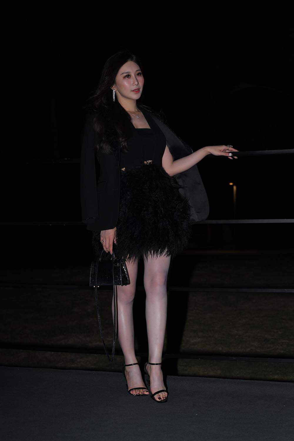 精选街拍作品 NO.1147 高跟凉鞋大白腿