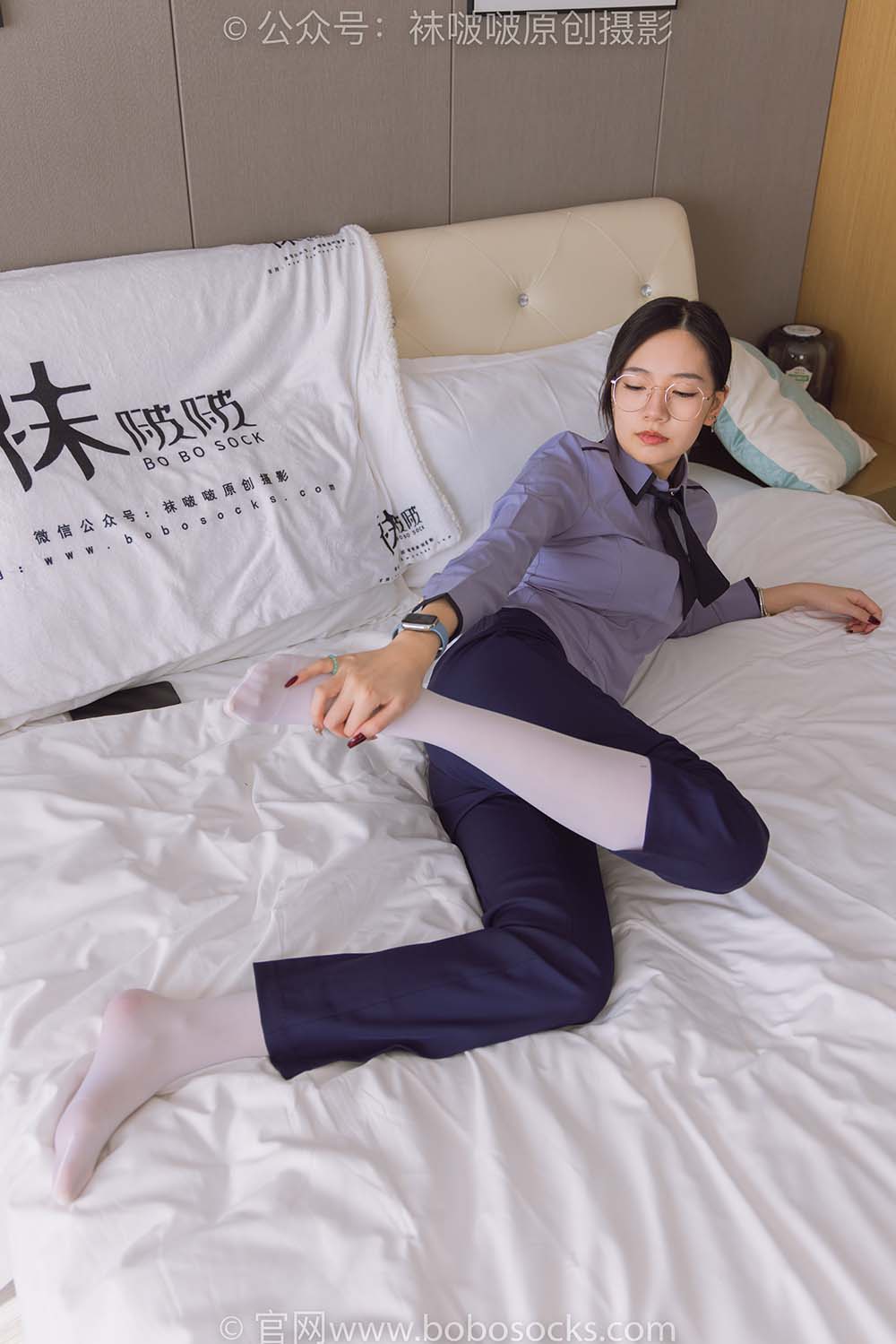 [BoBoSocks袜啵啵]NO.178 小甜豆-高跟鞋、厚白丝、ol风裤里丝 预览图 - 2