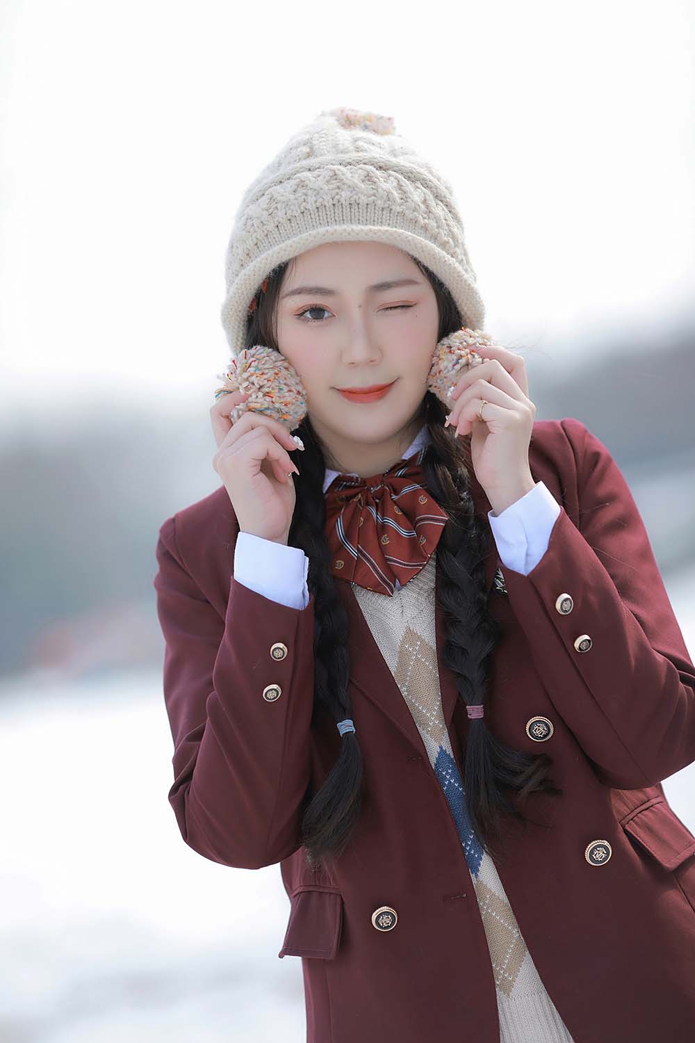 [YITUYU艺图语]2022.07.28 恰好飘来的雪 晓芳 预览图 - 2