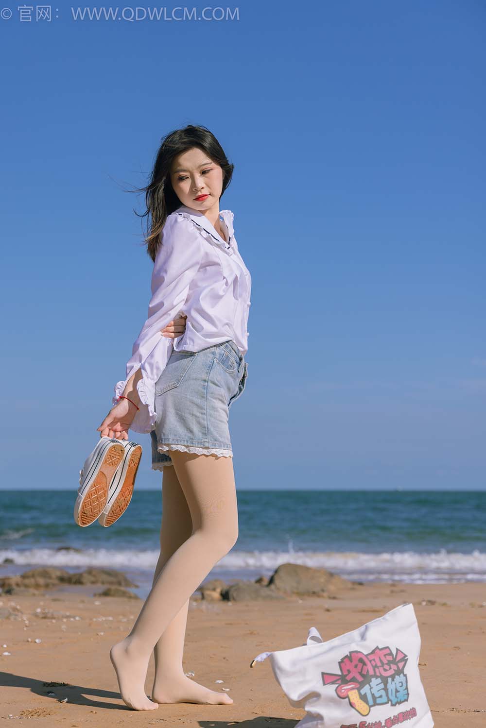 物恋传媒 NO.1468 挽挽-夏日海边 预览图 - 2