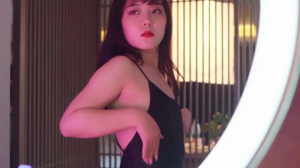 [YouMi尤蜜]视频 2020.07.24 NO.699 夜魅索情 安璐璐 预览图 - 2