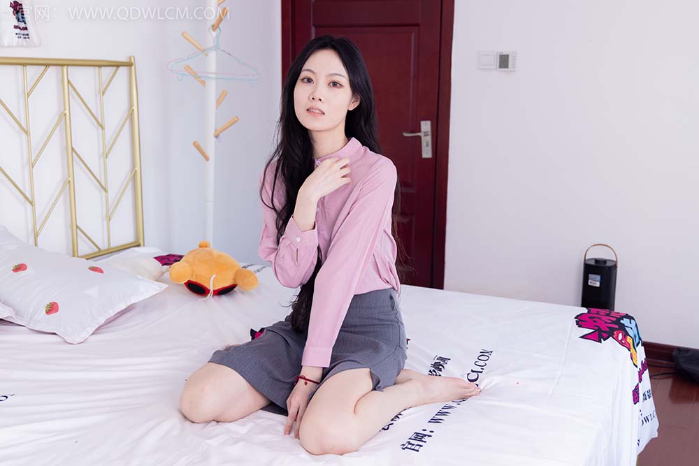 物恋传媒 NO.1488 康康-无关风月 预览图 - 2