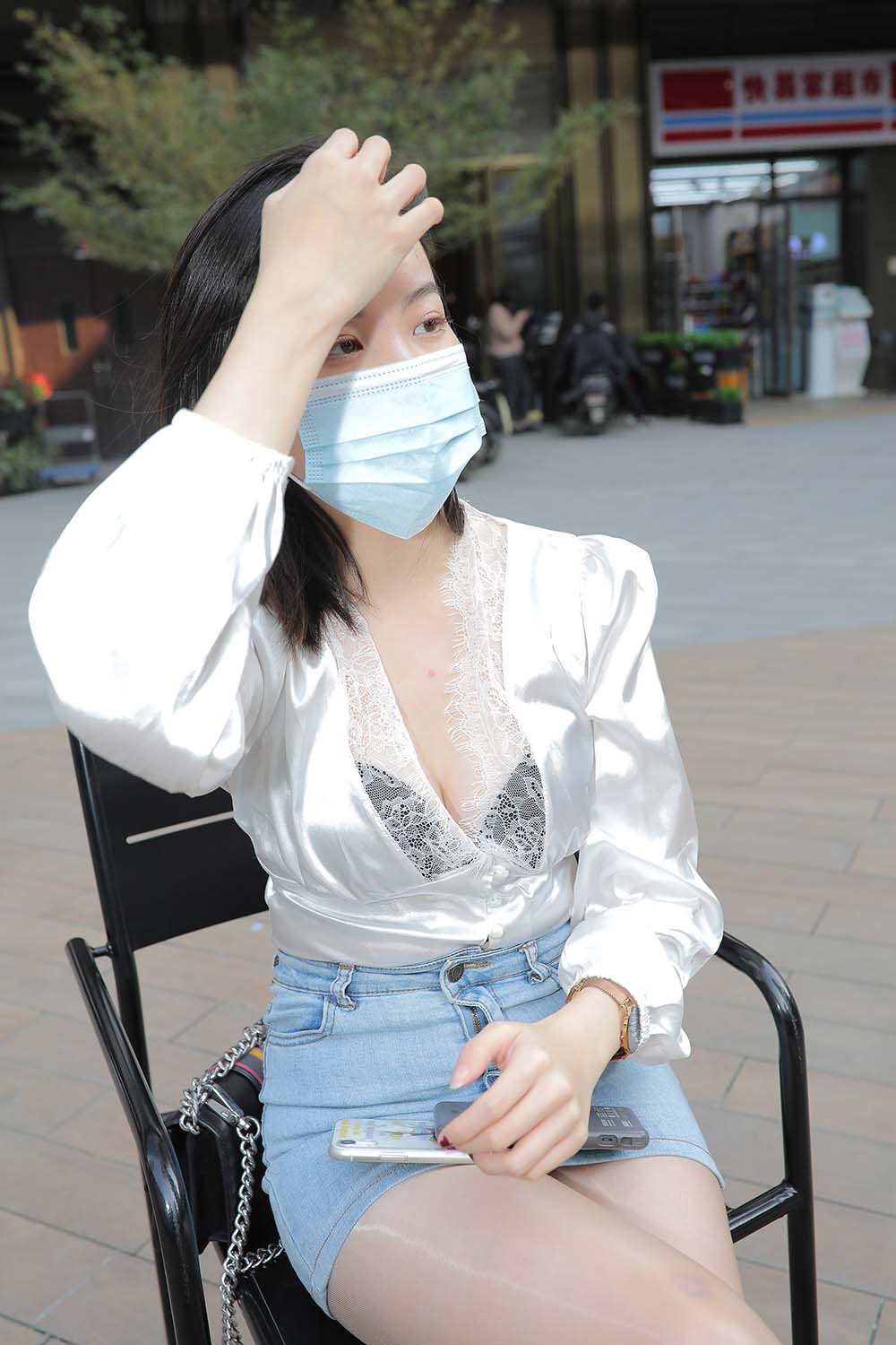 精选街拍作品 NO.1358 凯恩街拍作品 – 牛仔短裙肉丝美眉