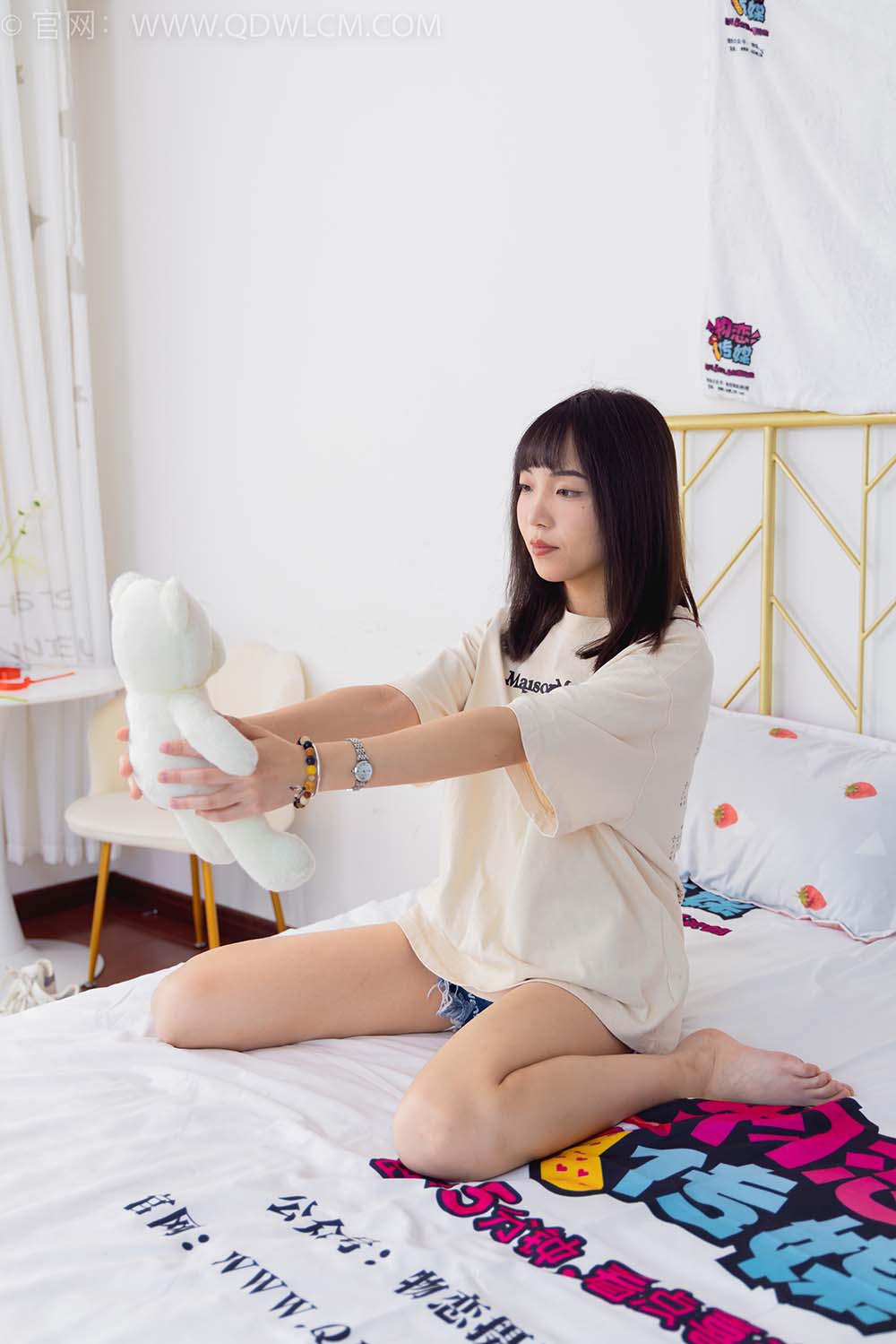 物恋传媒 NO.1506 琪琪-冷月光 预览图 - 2