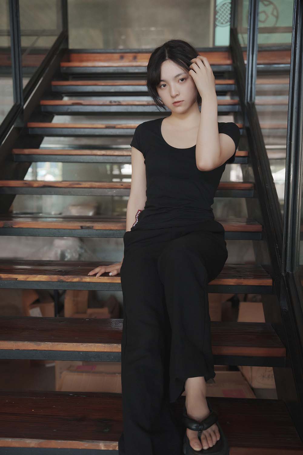 [YITUYU艺图语]2022.09.11 咖啡屋里的素颜女孩 dudu