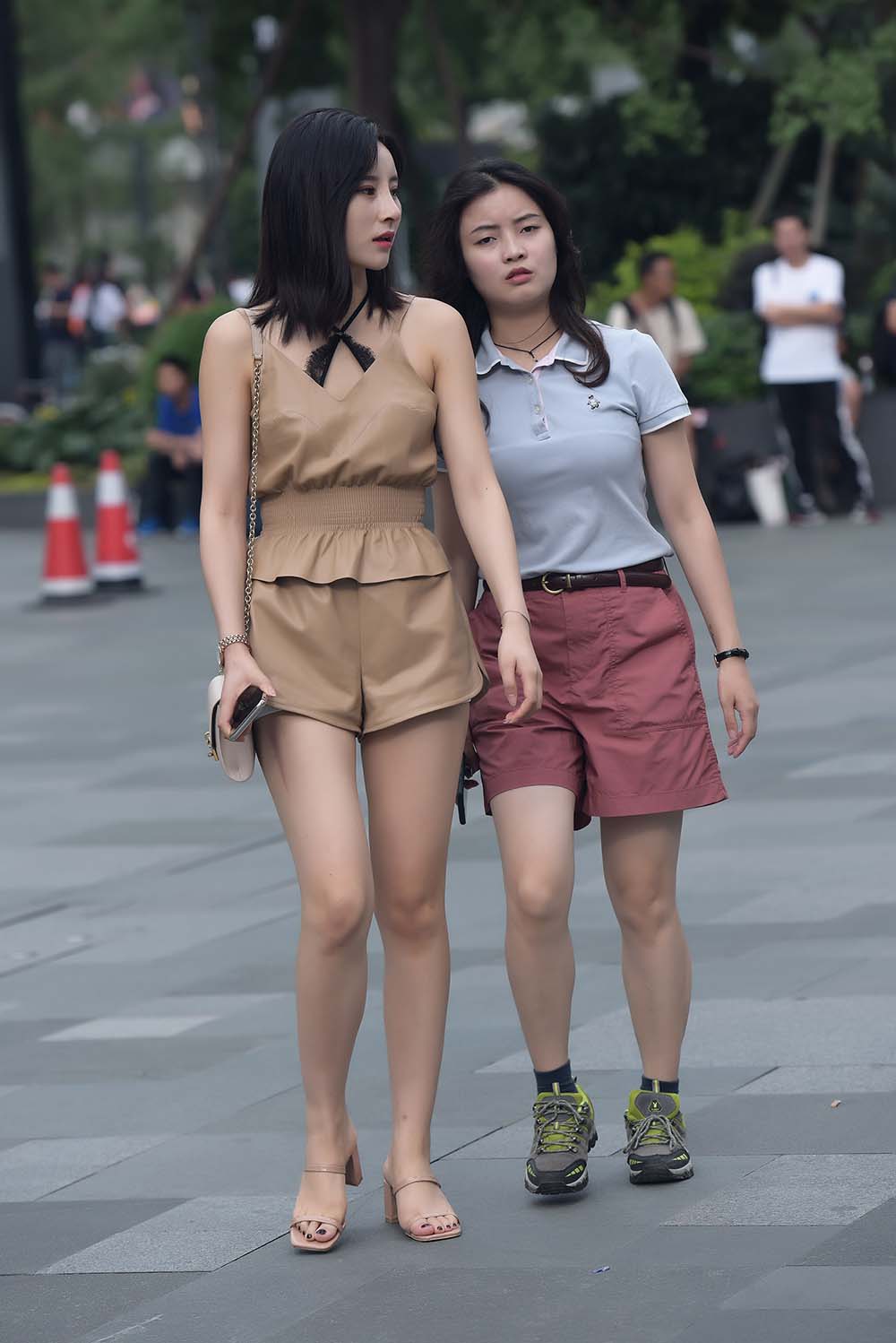 精选街拍作品 NO.1396 闺蜜 日常