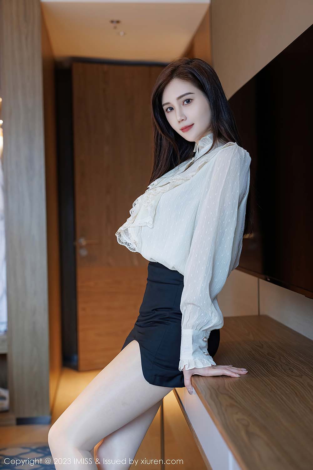 [IMiss爱蜜社]2023.03.13 VOL.722 SISY思 预览图 - 4