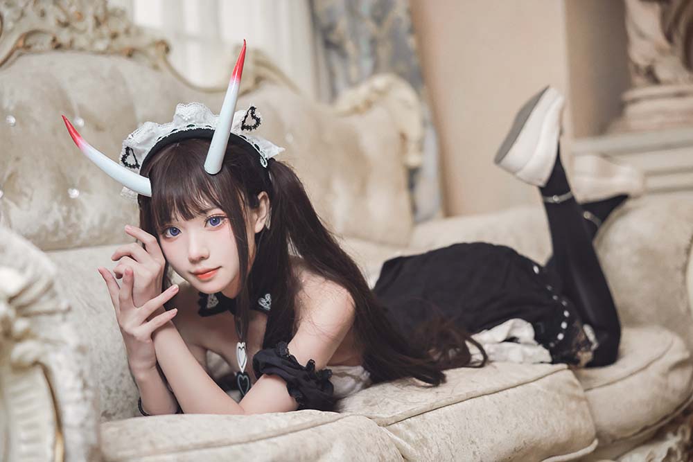 花柒Hana – 能代女仆 预览图 - 2