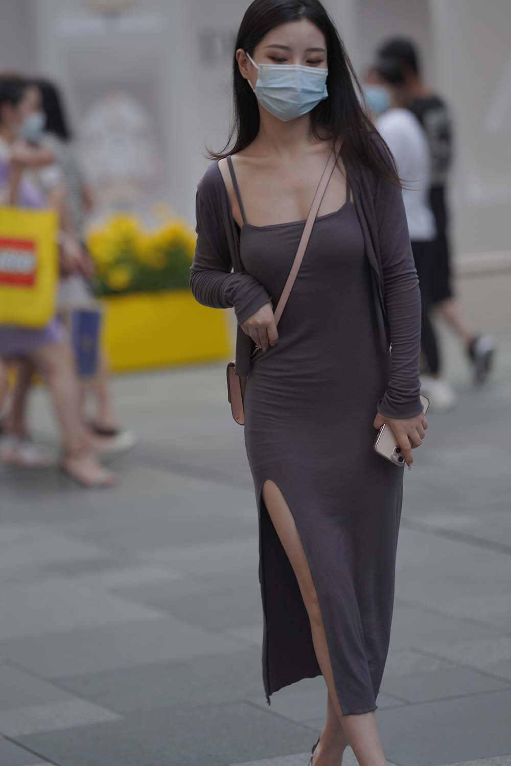 精选街拍作品 NO.1458 极品包臀裙女友 预览图 - 2