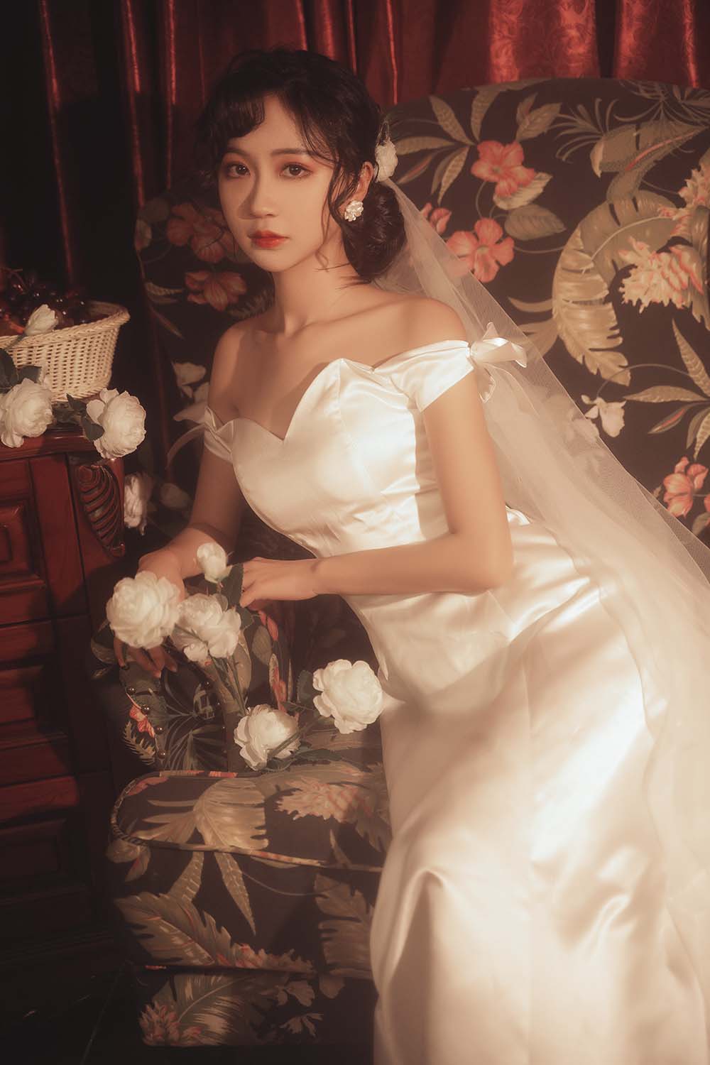 [YITUYU艺图语]2022.10.06 复古婚纱 -绮罗生的小苏苏-